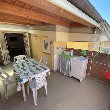 Appartamento Casa Vacanze 70M2 アルバ・アドリアティカ エクステリア 写真
