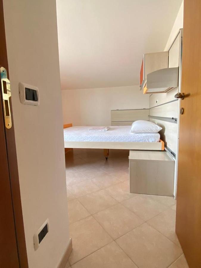 Appartamento Casa Vacanze 70M2 アルバ・アドリアティカ エクステリア 写真