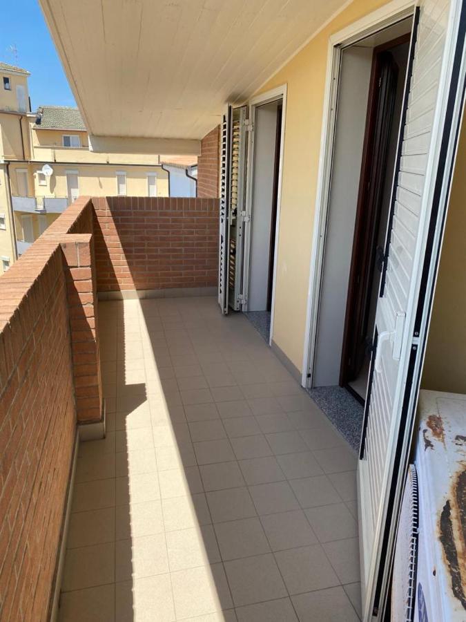 Appartamento Casa Vacanze 70M2 アルバ・アドリアティカ エクステリア 写真